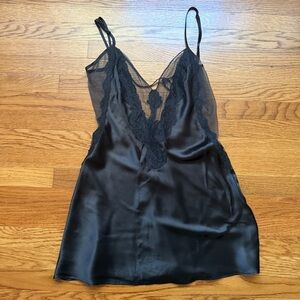 Vintage Fredrick’s of Hollywood romantic slip nightie M